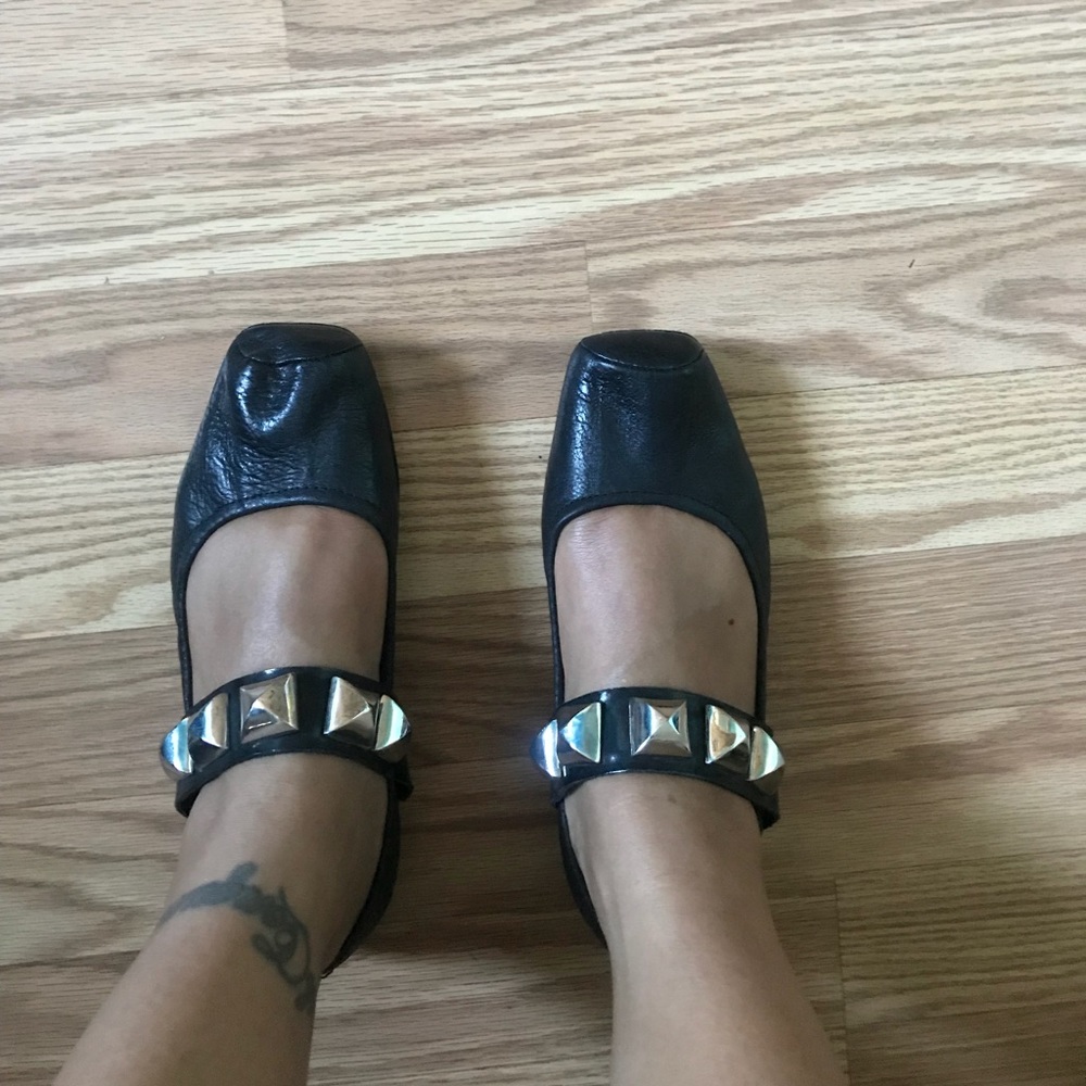 Cento Per Cento Black Studded Flats